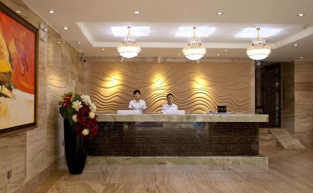 Yuwei Business Hotel Гуейлин Екстериор снимка